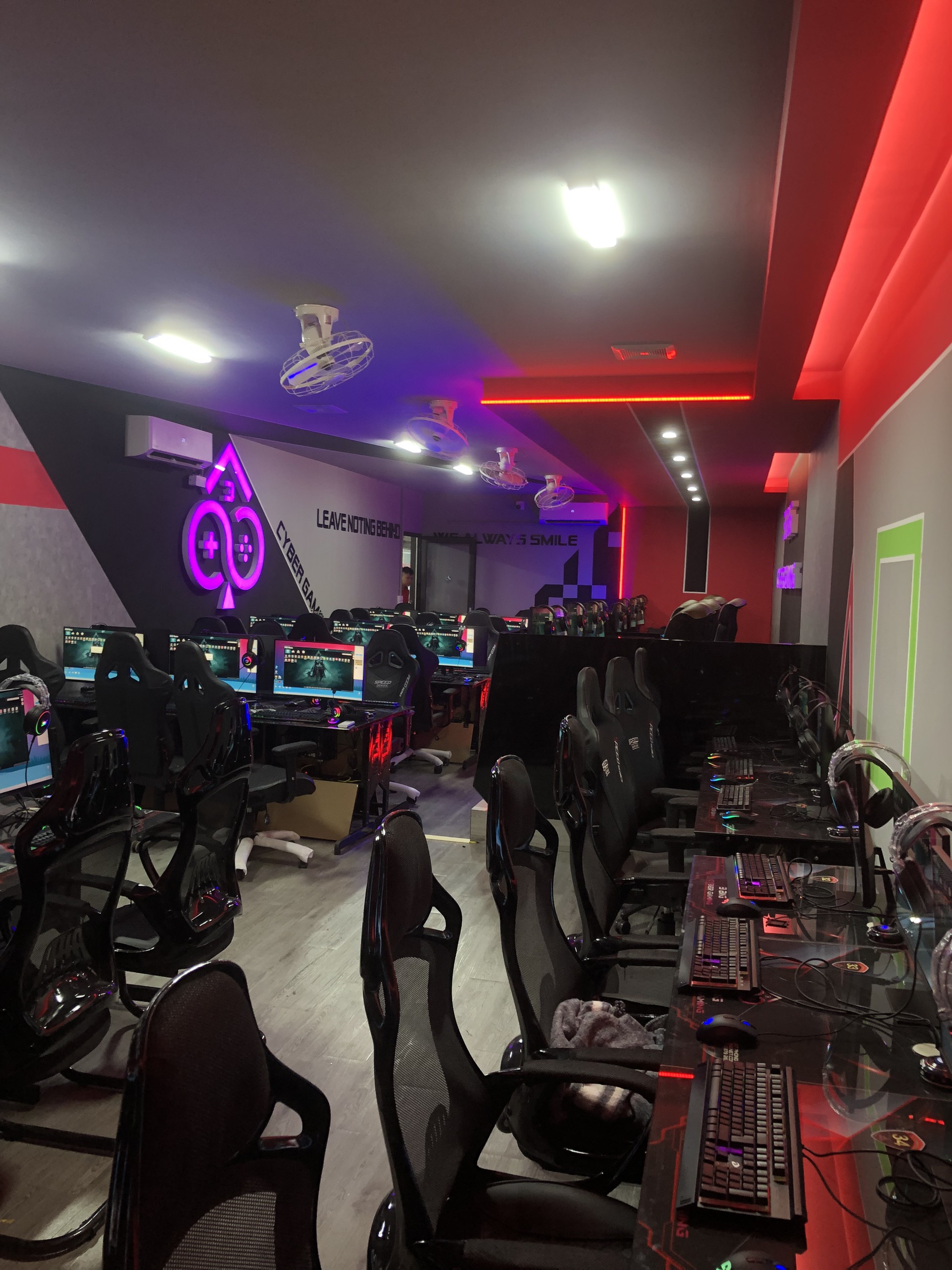 Dự án lắp đặt phòng net 3 Big Cyber Gaming tại Sóc sơn, Hà Nội 3